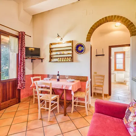 Broom With Shared Pool Castiglione del Lago