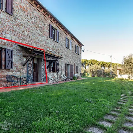 Broom With Shared Pool Apartment Castiglione del Lago